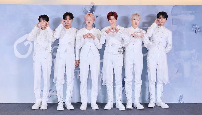 NCT 위시. 료, 리쿠, 유우시, 시온, 사쿠야, 재희(왼쪽부터). 사진 제공=SM엔터테인먼트