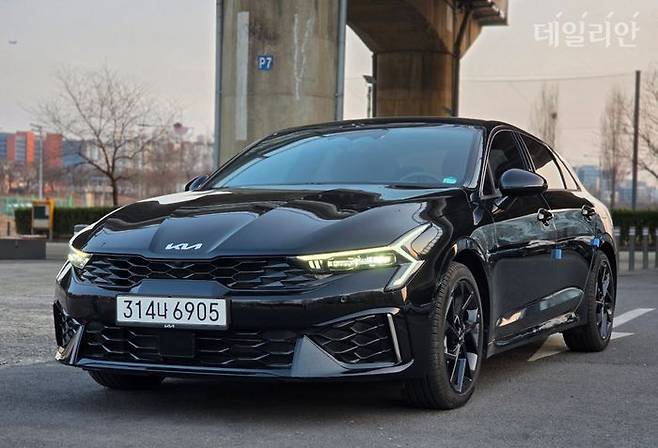 기아 2026년형 K5 하이브리드 정측면. ⓒ데일리안 정진주 기자