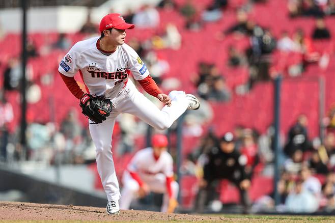 2군에서 다시 투구를 조정할 예정인 왼손 투수 김기훈. KIA 제공