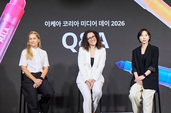 이케아 코리아는 한국 진출 11주년을 맞아 ‘집의 시작은 나로부터(Home Begins with You)’라는 슬로건을 제시하고, 누구나 나답게 사는 집을 완성할 수 있도록 돕는 ‘라이프 앳 홈(Life at Home) 파트너’로서의 역할을 강화해 나가겠다는 방침이다.