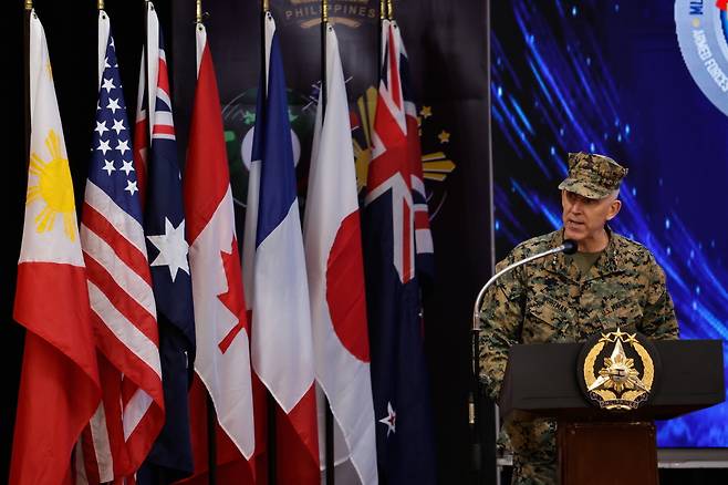 2026년 4월 20일 필리핀 메트로 마닐라 케손 시티의 캠프에서 열린 발리카탄 훈련 개회식에서 크리스티안 워트먼 미국 중장이 연설하고 있다. /EPA연합뉴스