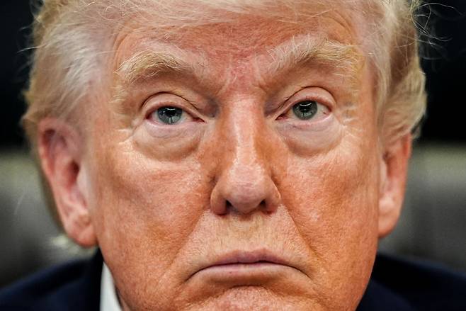 도널드 트럼프 미국 대통령이 지난 18일(현지시간) 백악관에서 발언하는 모습.연합뉴스