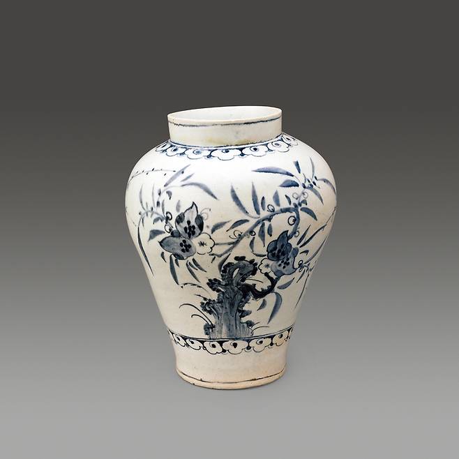 백자청화괴석화조문호 <서울옥션>