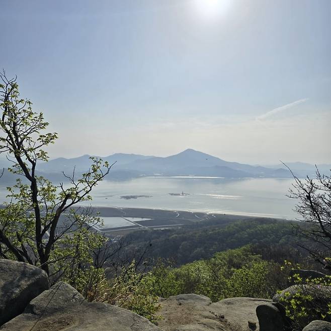 해명산 등산로 풍경