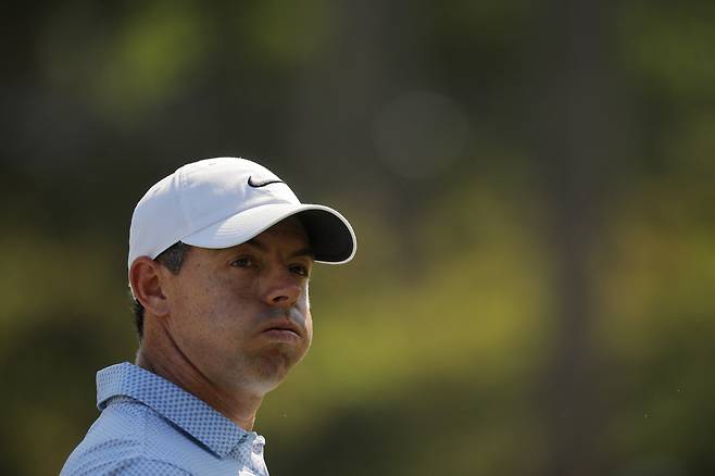 로리 매킬로이가 지난 12일 마스터스 최종라운드 도중 심호흡하고 있다. 로이터