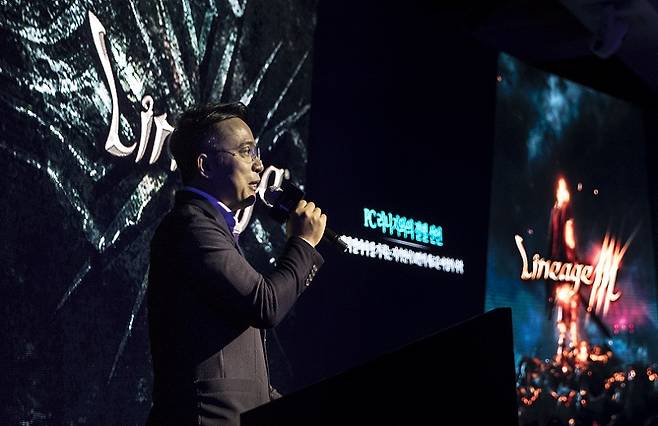 엔씨소프트가 글로벌 ESG 평가기관 중 하나인 MSCI에서 최상위 AAA 등급을 획득했다. 사진은 김택진 엔씨소프트 공동대표.[사진 | 연합뉴스]