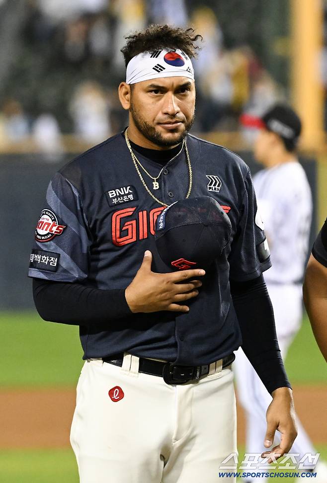 16일 잠실구장에서 열린 LG와 롯데의 경기. 패한 롯데 레이예스가 아쉬워하고 있다. 잠실=박재만 기자 pjm@sportschosun.com/2026.04.16/
