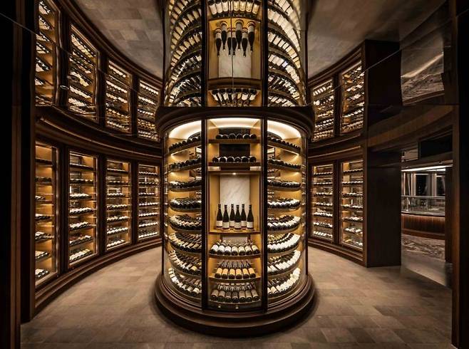 한화호텔앤드리조트 외식 전문 자회사 한화푸드테크가 24일 서울 광화문에 파인다이닝 플랫폼 '더 플라자 다이닝(THE PLAZA DINING)'을 선보인다. 한화푸드테크 제공