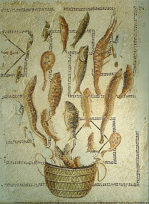 3세기 로마 시대 해산물을 담은 바구니를 묘사한 모자이크. 당시 액젓 ‘가룸’은 로마 제국의 대표적인 조미료이자 교역품이었다. 사진 출처 튀니지 수스 박물관