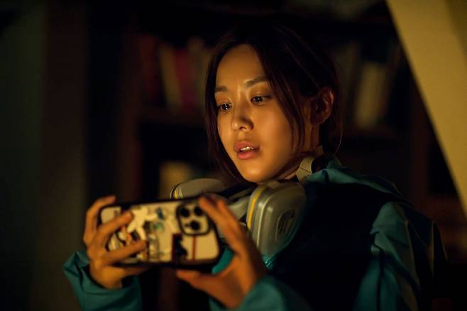 귀신 부르는 앱: 영. [사진 삼백상회]