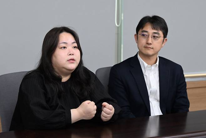 김보림 청소년기후행동 활동가와 윤세종 플랜1.5 변호사가 14일 서울 여의도 국민일보 대회의실에서 인터뷰를 하고 있다. 권현구 기자