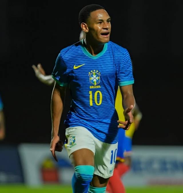 콘세이상은 최근 U-17 남미 챔피언십에 출전, 브라질의 10번으로서 맹활약했다. 그리고 3위를 이끌기도 했다. 곧 1군 진입을 앞둔 콘세이상이다. 만약 프로 데뷔를 하게 된다면 엔드릭, 호드리고 타데이 다음으로 역대 3번째 최연소 선수가 된다. 이는 에스테방보다 어린 나이의 프로 데뷔가 될 수 있다. 사진=X