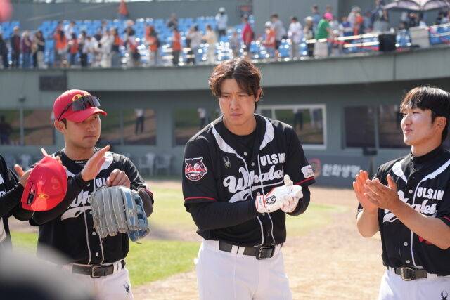 김동엽이 연이틀 홈런을 기록했다./울산웨일즈