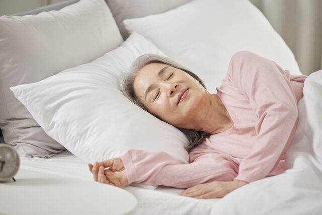 노년기에 접어들어 낮잠 시간이 길어지거나 오전 낮잠이 잦아지는 현상이 사망 위험 증가와 관련 있다는 연구 결과가 나왔다. 클립아트코리아