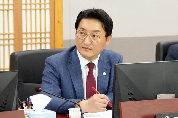 학교연계형 스포츠클럽 개념 명확히…경기도의회, 행정 혼선 해소 위한 조례안 통과...사진은 김도훈 경기도의원.(사진제공=경기도의회)