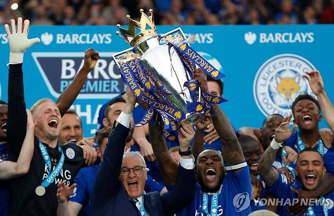 2015-2016 EPL 우승을 기뻐하던 레스터시티 선수들 [AFP=연합뉴스 자료사진]