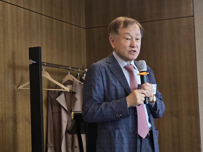 손선홍 소장이 독일에 대해 설명하고 있다.                         사진=한성일 기자