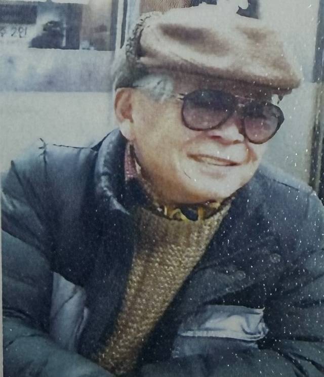 강호형 작가
