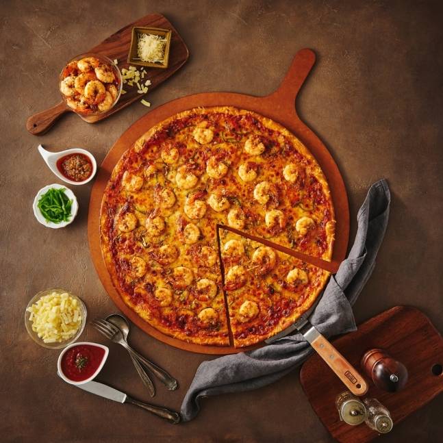 2022년 롯데마트가 선보인 '반값피자'/사진=롯데쇼핑