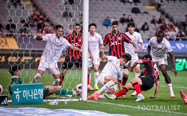 황도윤(오른쪽에서 두번째, FC서울). 서형권 기자