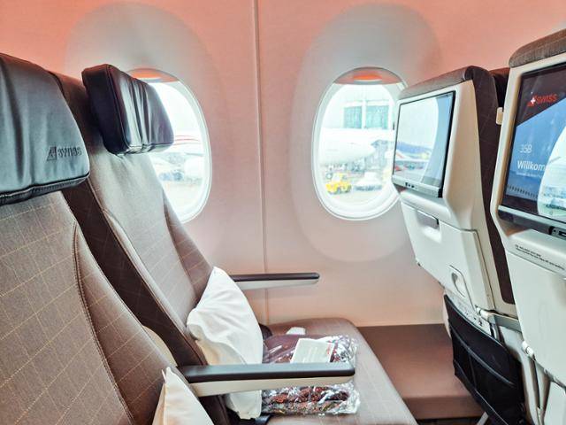 스위스 항공 인천-취리히 노선 스위스 센스 이코노미 좌석.