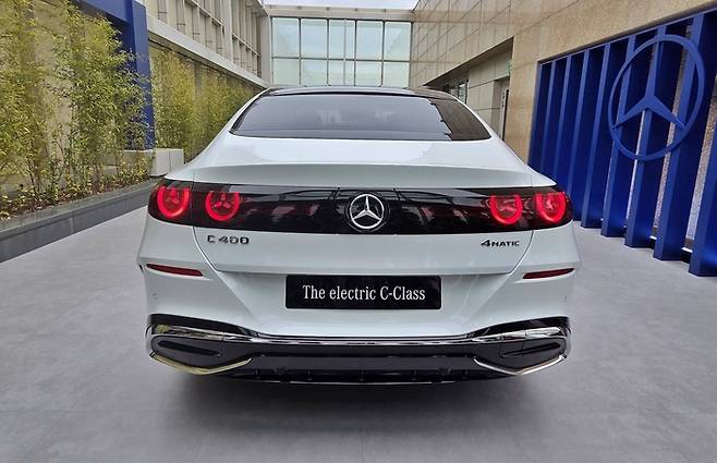 “별이 5개” 디 올뉴 일렉트릭 C클래스 [사진촬영=최기성 매경 디지털뉴스룸 기자]