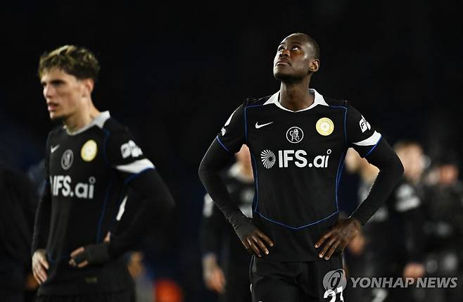 브라이턴전 패배 후 첼시 선수들의 모습.   [로이터=연합뉴스]