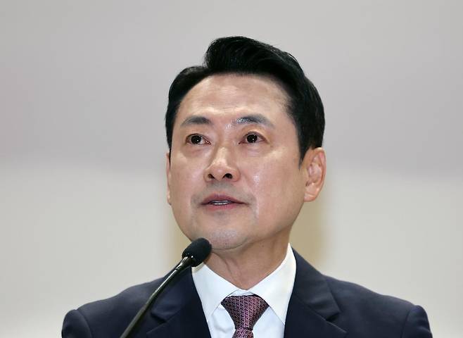 장동혁 국민의힘 대표가 23일 오전 서울 여의도 국회의원회관에서 ‘AI·디지털 전환 시대, 직업훈련의 품질개선과 혁신, 지원개선 방안’을 주제로 열린 세미나에서 축사하고 있다. 2026.4.23 ⓒ 뉴스1