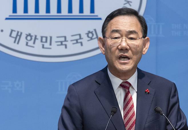 국민의힘 대구시장 후보 경선에서 컷오프(공천 배제)된 주호영 의원이 지난달 26일 국회 소통관에서 기자회견을 하고 있다. 연합뉴스