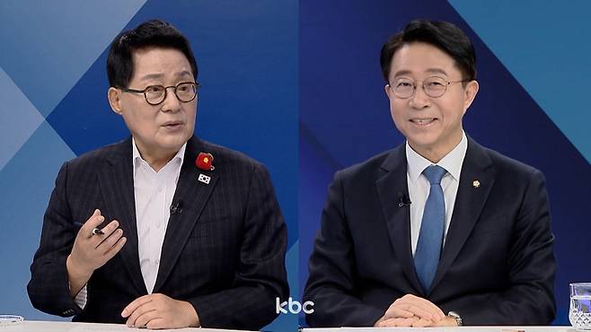 ▲ 박지원 더불어민주당 의원과 조정식 더불어민주당 의원