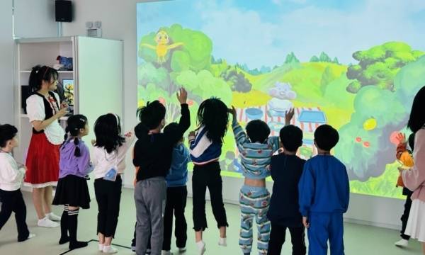 유아대상 도서관 현장체험학습 모습. 과천도서관 제공