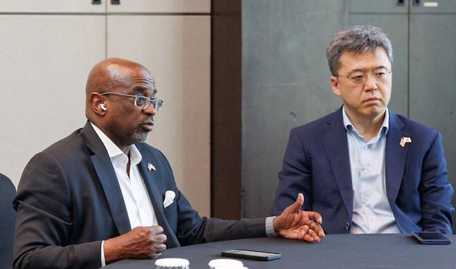 22일 정태흠 아델파이벤처스 대표-트로이 르메일 스토발 테드코 대표 인터뷰 /사진=이기범 기자.