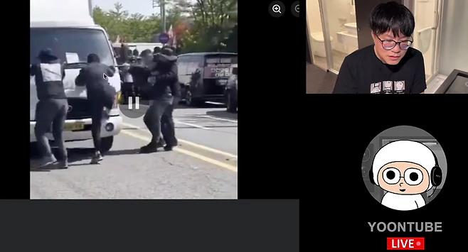 만화가 윤서인씨는 조합원 사망 사고 원인은 조합원 2명이 운전자쪽 백미러(사이드미러)를 파손하는 바람에 놀란 운전자의 시선이 그쪽으로 향했고, 이로인해 사망한 조합원이 차로 뛰어든 것을 보지 못했을 것이라고 추정했다. [유튜브]