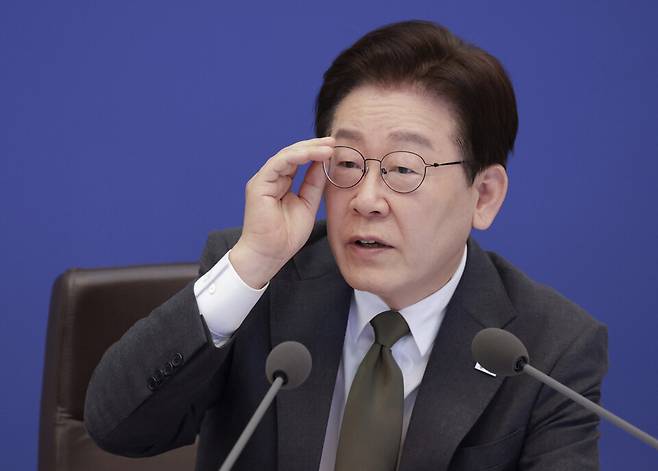 이재명 대통령이 4월14일 청와대에서 열린 국무회의 겸 비상경제점검회의에서 발언하고 있다. ⓒ연합뉴스