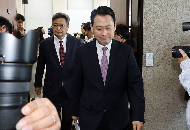 지방선거와 국회의원 재보궐선거를 앞두고 퇴진 압박을 받고 있는 장동혁 국민의힘 대표가 결코 물러서지 않겠다는 의지를 다시 한번 피력했다. /연합뉴스