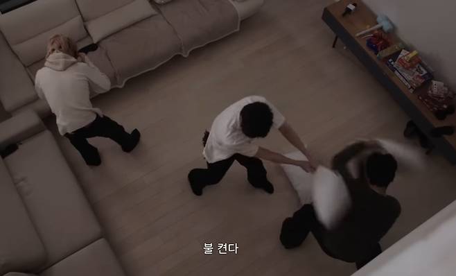 사진. | 달려라 방탄 캡쳐