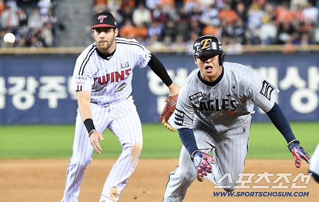 런다운에 걸린 상황에서도 살아남은 노시환의 집중력이 빛났다.