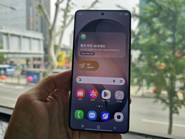 스냅드래곤 8 엘리트 5세대가 탑재된 갤럭시S26 울트라 모델(사진=장경윤 기자)