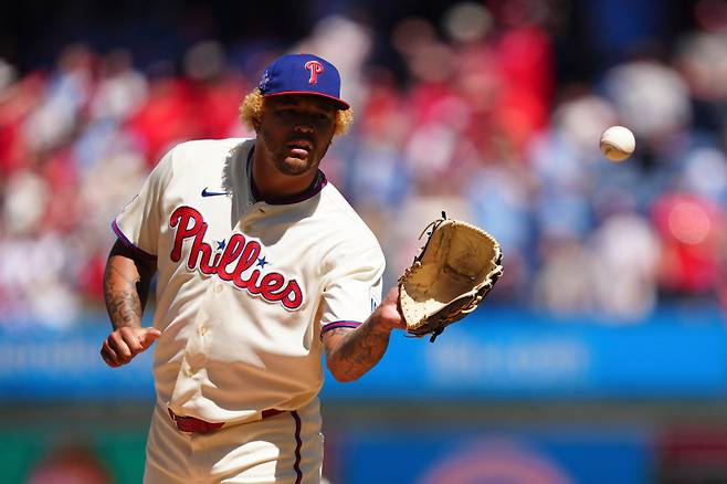 <yonhap photo-1104="">올 시즌 극심한 부진 끝에 필라델피아와의 인연이 정리된 타이후안 워커. [AP=연합뉴스]</yonhap>