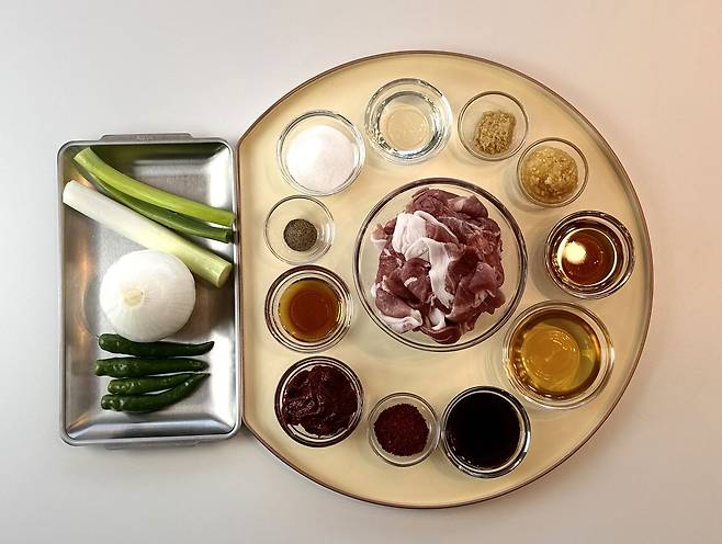 제육볶음의 재료. 사진 이정웅