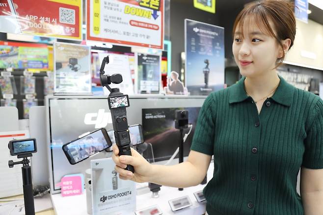 롯데하이마트,DJI 오즈모포켓4 론칭. / 사진=롯데하이마트