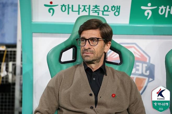제주SK 세르지우 코스타 감독. /사진=한국프로축구연맹