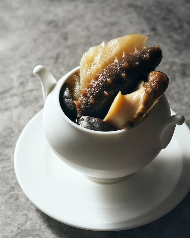 후덕죽 셰프의 대표 요리인 '불도장'./호빈