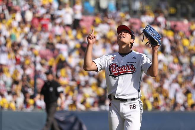 최민석이 다잡은 승리를 놓쳤다. 사진=두산 베어스