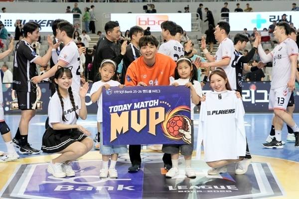 사진 경기 MVP SK호크스 지형진 골키퍼