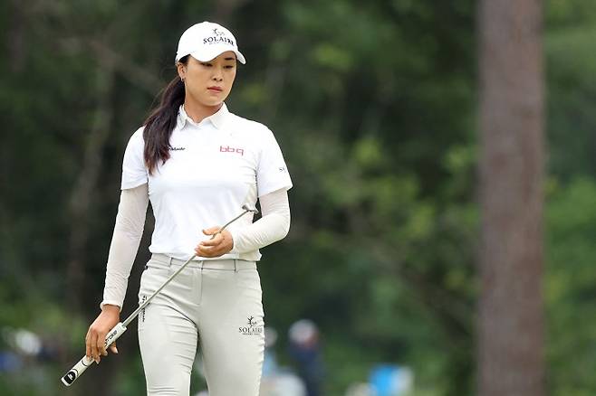 LPGA 2년차 윤이나 LPGA 시즌 첫 메이저대회 셰브론 챔피언십 2라운드에서 윤이나가 퍼팅을 준비하고 있다. [AFP/연합뉴스]