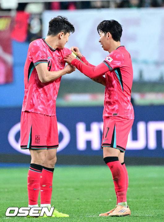 [OSEN=최규한 기자] A대표팀 손흥민-김민재. 2025.11.14 / dreamer@osen.co.kr