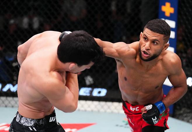 유세프 잘랄(오른쪽). /사진=UFC 공식 제공