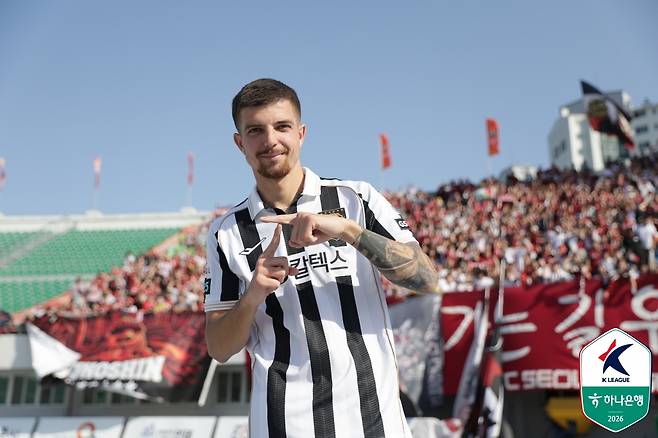 K리그 데뷔골을 터트린 바베츠. /사진=한국프로축구연맹 제공