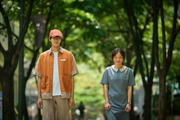 소설을 원작으로 해 호평을 받은 영화 ‘파반느’ 스틸컷.